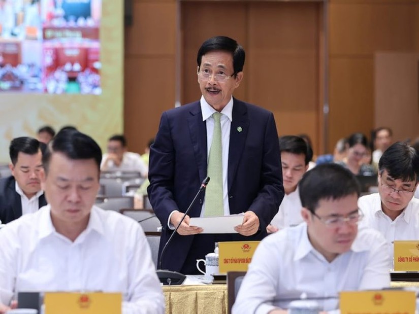 &Ocirc;ng B&ugrave;i Th&agrave;nh Nhơn đại diện Trang Nhà Cái 555win.com - Đăng Nhập +555k ph&aacute;t biểu tại hội nghị. Ảnh: VGP
