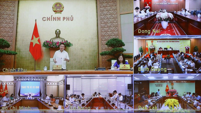 Cuộc họp được kết nối trực tuyến với một số địa phương tr&ecirc;n cả nước. Ảnh: VGP