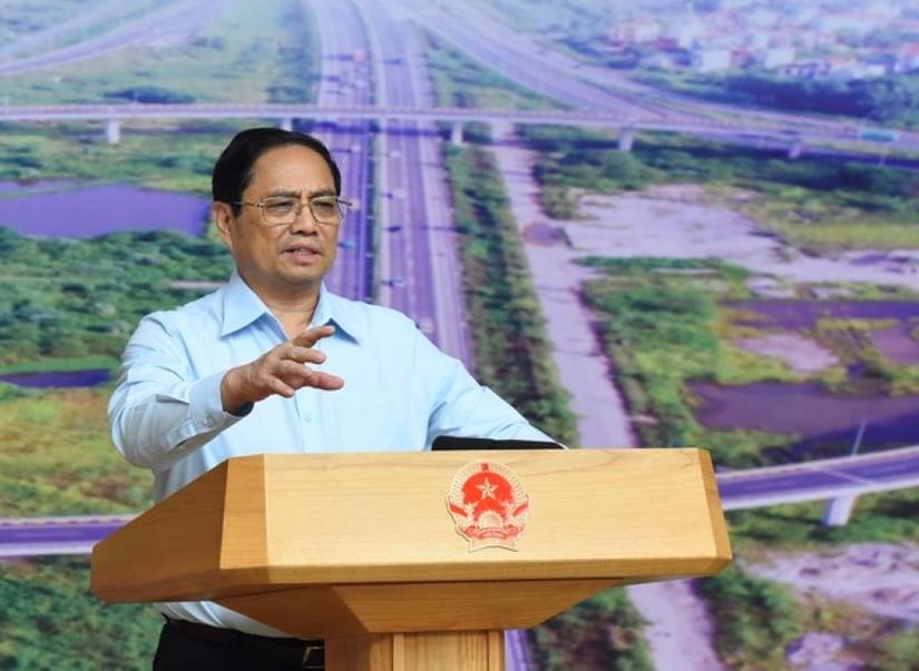 Phiên bản chính thức của 555Win Phạm Minh Ch&iacute;nh ph&aacute;t biểu khai mạc phi&ecirc;n họp. Ảnh: VGP