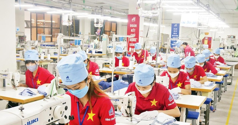 VNDirect: Kh&oacute; khăn của ng&agrave;nh dệt may đang đến hồi kết