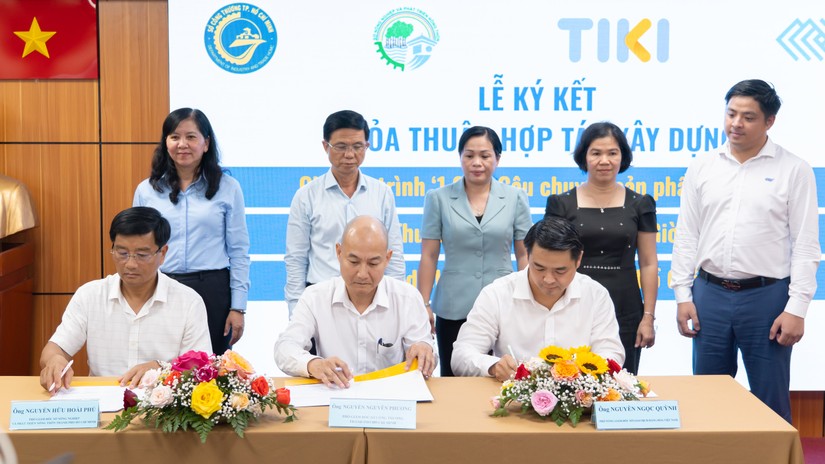 Lễ k&yacute; kết hợp t&aacute;c x&acirc;y dựng S&agrave;n Giao dịch thịt heo tại TP HCM. Ảnh: MXV