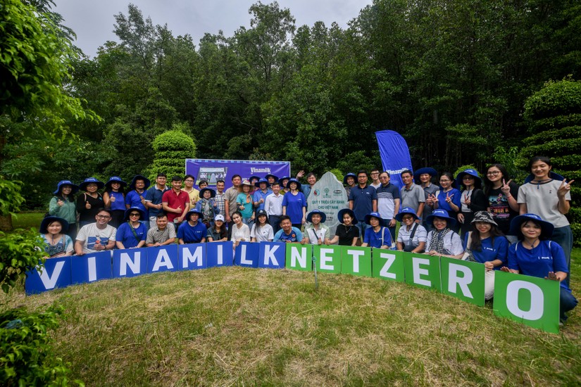 Vinamilk triển khai dự &aacute;n t&aacute;i sinh 25 hecta rừng ngập mặn tại C&agrave; Mau