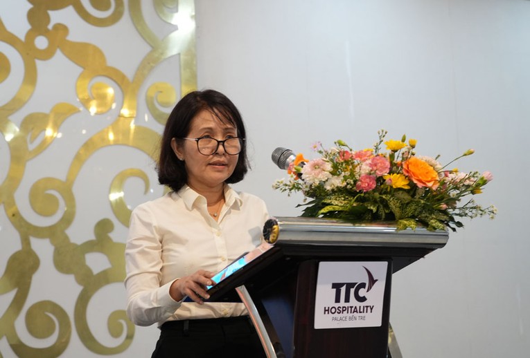 Theo b&agrave; Nguyễn Thị Quỳnh Nga, Ph&oacute; Gi&aacute;m đốc Sở C&ocirc;ng Thương Bến Tre, 555win phien bạn Chính Thức điện tử xuy&ecirc;n bi&ecirc;n giới tạo cơ hội cho Trang Nhà Cái 555win.com - Đăng Nhập +555k mở rộng thị trường xuất khẩu. Ảnh: Cổng th&ocirc;ng tin điện tử tỉnh Bến Tre