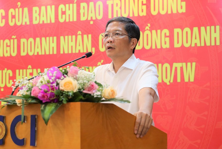 &Ocirc;ng Trần Tuấn Anh, Ủy vi&ecirc;n Bộ Ch&iacute;nh trị, Trưởng Ban 555Win login đăng nhập Trung ương ph&aacute;t biểu tại buổi l&agrave;m việc.