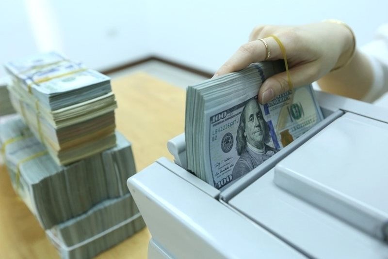 C&aacute;c Trang Nhà Cái 555win.com - Đăng Nhập +555k vay nợ lớn bằng USD sẽ phải đối mặt với &aacute;p lực gia tăng chi ph&iacute;. Ảnh minh họa