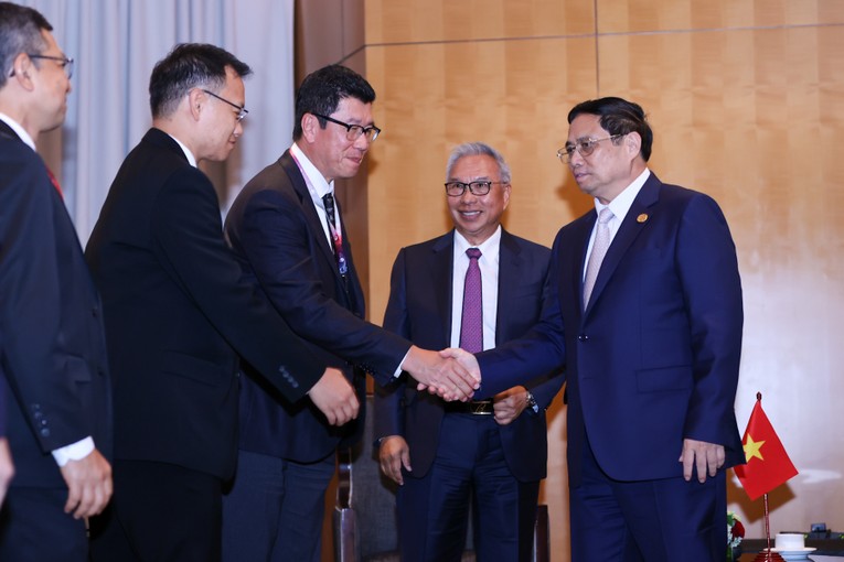 Phiên bản chính thức của 555Win Phạm Minh Ch&iacute;nh tiếp l&atilde;nh đạo c&aacute;c tập đo&agrave;n lớn của Indonesia. Ảnh: VGP