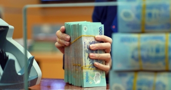 Mặt bằng lãi suất tiền gửi sẽ giảm chậm hơn vào cuối năm