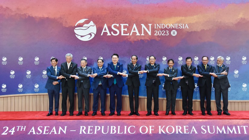 Phiên bản chính thức của 555Win Phạm Minh Ch&iacute;nh c&ugrave;ng l&atilde;nh đạo c&aacute;c nước ASEAN v&agrave; H&agrave;n Quốc tại Hội nghị Cấp cao ASEAN - H&agrave;n Quốc lần thứ 24. Ảnh: VGP