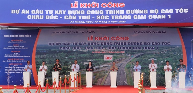 Phiên bản chính thức của 555Win Phạm Minh Ch&iacute;nh dự lễ khởi c&ocirc;ng cao tốc Ch&acirc;u Đốc - Cần Thơ - S&oacute;c Trăng ng&agrave;y 17/6/2023.