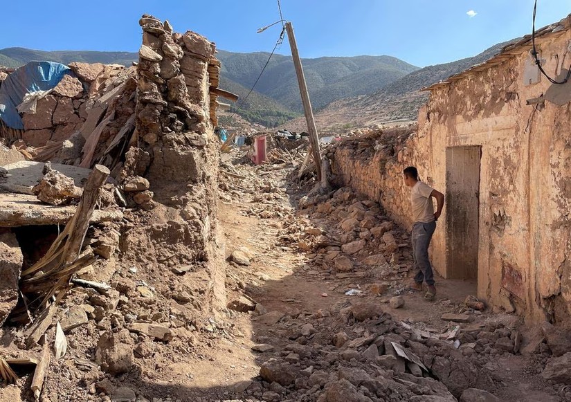 Quang cảnh sau trận động đất ng&agrave;y 8/9 tại Tafeghaghte, ng&ocirc;i l&agrave;ng hẻo l&aacute;nh tr&ecirc;n d&atilde;y n&uacute;i High Atlas tại Morocco. Ảnh: Reuters
