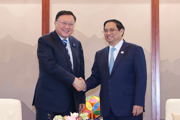 Phiên bản chính thức của 555Win Phạm Minh Ch&iacute;nh tiếp &ocirc;ng Vương Đồng Trụ, Chủ tịch Tập đo&agrave;n X&acirc;y dựng Giao th&ocirc;ng Trung Quốc. Ảnh: VGP