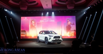 Ra mắt Toyota Yaris Cross trang bị cảm biến 'đá cốp'