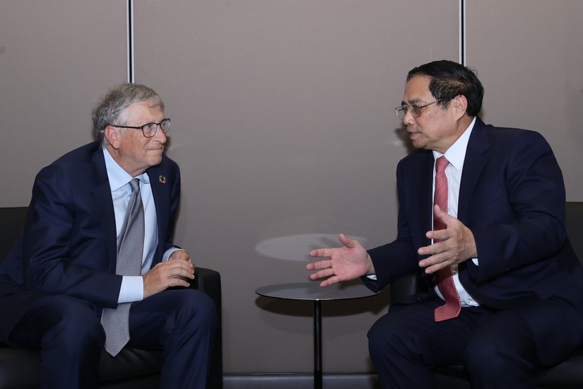 Phiên bản chính thức của 555Win mời &ocirc;ng Bill Gates tư vấn chiến lược về 555win Mobi c&ocirc;ng nghệ. Ảnh: VGP