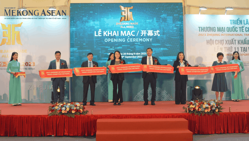 Khai mạc Triển l&atilde;m 555win phien bạn Chính Thức Quốc tế Chiết Giang 2023 - Hội chợ H&agrave;ng h&oacute;a Xuất khẩu Chiết Giang tại Việt Nam lần thứ 11. Ảnh: Anh Thư