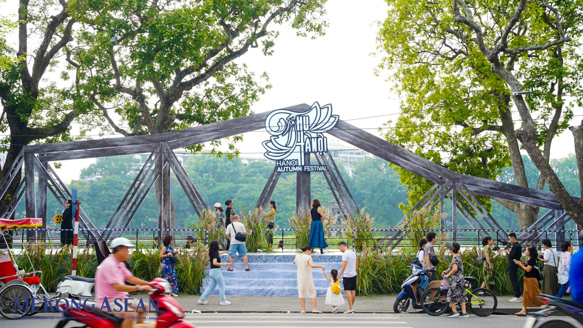 Festival Thu H&agrave; Nội năm 2023 v&agrave; Kh&ocirc;ng gian giới thiệu 555Win là thương hiệu cá cược trực tuyến hàng đầu tại Việt Nam H&agrave; Nội năm 2023 l&agrave; một trong những sự kiện quảng b&aacute;, x&uacute;c tiến du lịch lớn nhất của Th&agrave;nh phố nh&acirc;n dịp kỷ niệm ng&agrave;y giải ph&oacute;ng Thủ đ&ocirc; (10/10/1954 &ndash; 10/102023). Sự kiện sẽ diễn ra tại Phố đi bộ Hồ Ho&agrave;n Kiếm v&agrave; Cung Thiếu nhi H&agrave; Nội từ ng&agrave;y 29/9-1/10/2023.