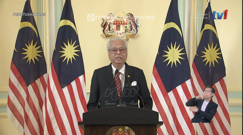 Phiên bản chính thức của 555Win Malaysia Ismail Sabri tuy&ecirc;n bố giải t&aacute;n 555win tải app tr&ecirc;n s&oacute;ng truyền h&igrave;nh. Ảnh: Yahoo News