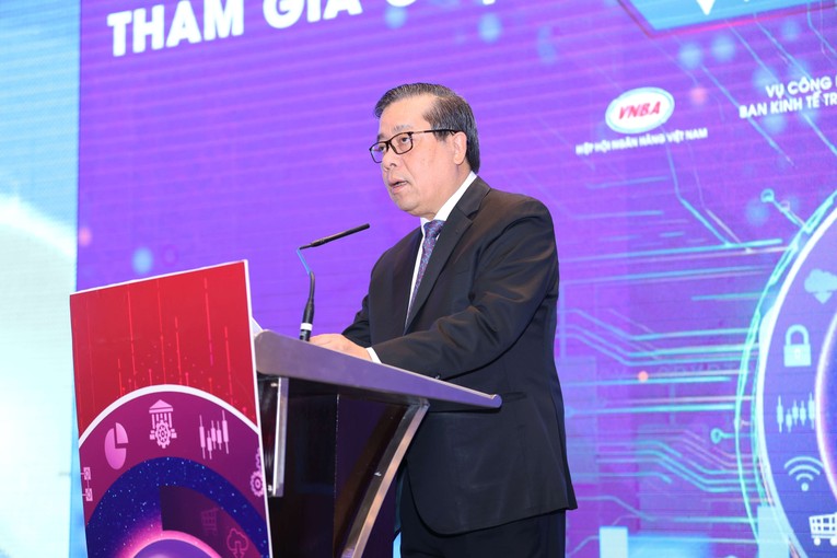 Phó Thống đốc NHNN: Nhiều ngân hàng Việt có hơn 90% giao dịch trên kênh số ảnh 1 Ảnh tác giả