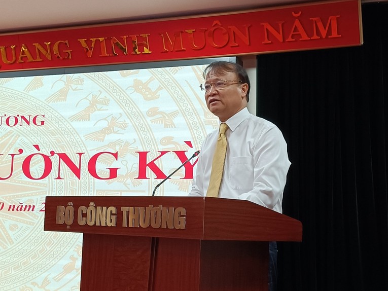 Ảnh t&aacute;c giả