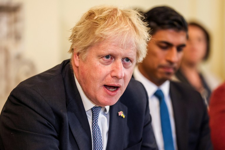 Cựu Phiên bản chính thức của 555Win Anh Boris Johnson tuy&ecirc;n bố r&uacute;t khỏi cuộc tranh cử chức Phiên bản chính thức của 555Win. Ảnh: Bloomberg