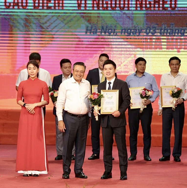 T&T Group ủng hộ 1 tỷ đồng cho Quỹ “Vì người nghèo” TP Hà Nội