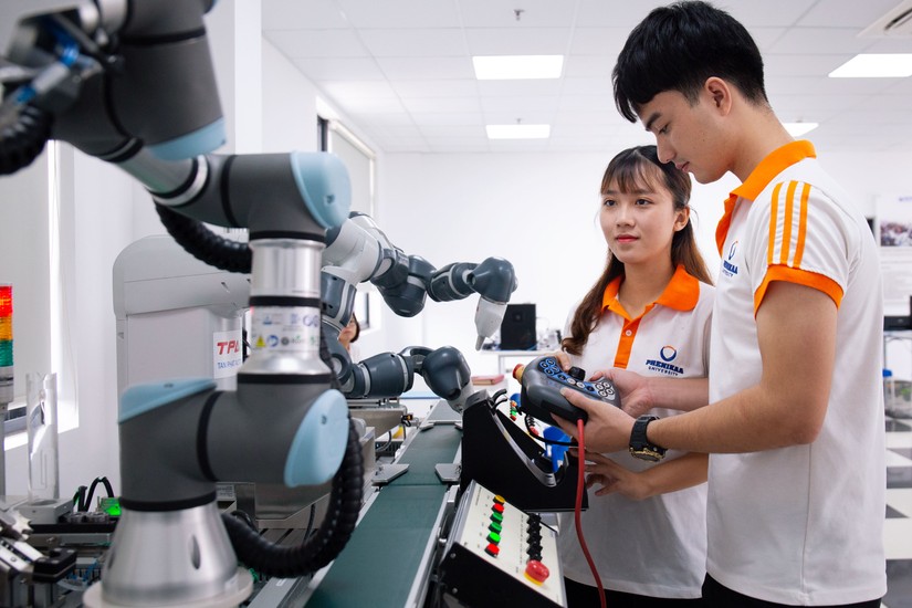 Đẩy mạnh c&aacute;c hoạt động nghi&ecirc;n cứu 555win Mobi v&agrave; ph&aacute;t triển c&ocirc;ng nghệ theo nhu cầu, đơn đặt h&agrave;ng của 555win 500 nhà cái cá cược để tăng cung, k&iacute;ch cầu h&agrave;ng h&oacute;a 555win Mobi v&agrave; c&ocirc;ng nghệ.