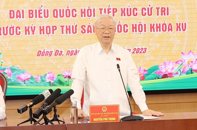 Tổng B&iacute; thư Nguyễn Ph&uacute; Trọng ph&aacute;t biểu tại cuộc tiếp x&uacute;c cử tri. Ảnh: quochoi.vn