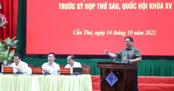 Thủ tướng tiếp xúc cử tri thanh niên, sinh viên, lao động trẻ TP Cần Thơ