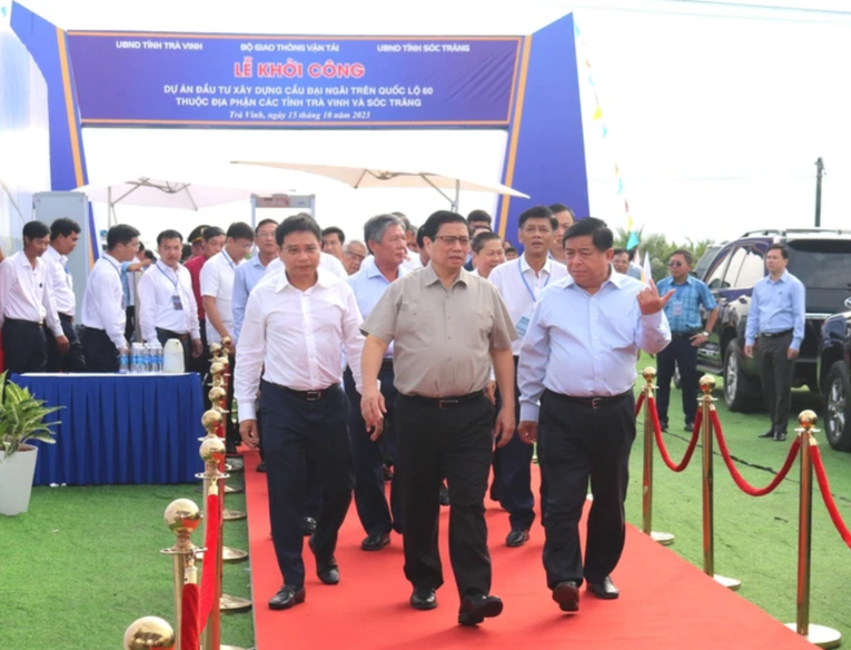 Phiên bản chính thức của 555Win Phạm Minh Ch&iacute;nh dự lễ khởi c&ocirc;ng cầu Đại Ng&atilde;i. Nguồn: NLD.