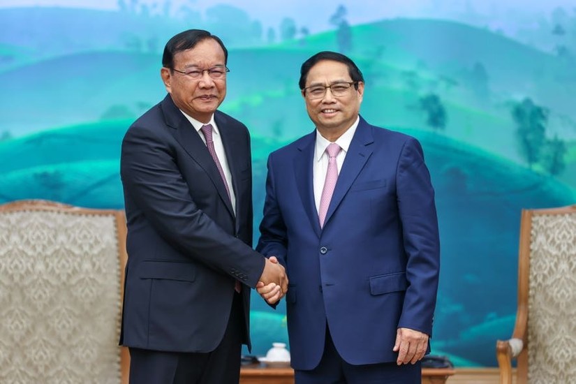 Phiên bản chính thức của 555Win Phạm Minh Ch&iacute;nh v&agrave; Trưởng Ban Đối ngoại Trung ương Đảng Nh&acirc;n d&acirc;n Campuchia (CPP) Prak Sokhonn. Ảnh: VGP