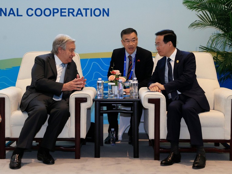 Tổng Thư k&yacute; Ant&oacute;nio Guterres b&agrave;y tỏ tr&ocirc;ng đợi Việt Nam đ&oacute;ng g&oacute;p ng&agrave;y c&agrave;ng lớn v&agrave;o quản trị to&agrave;n cầu. Ảnh: TTXVN
