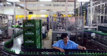Lợi nhuận Sabeco tăng trưởng âm quý thứ 4 liên tiếp, cổ phiếu 'lao dốc'