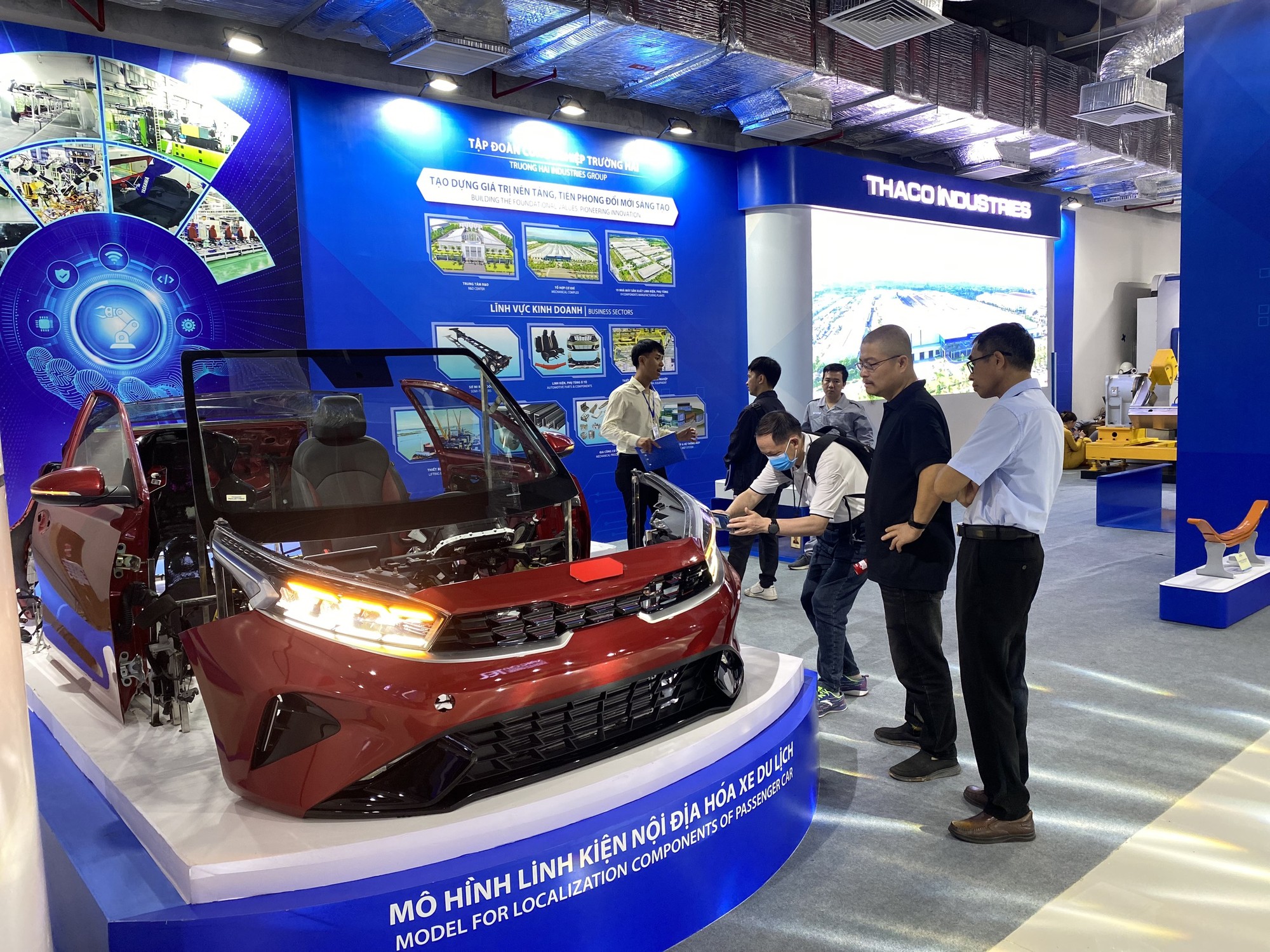 Triển l&atilde;m thu h&uacute;t sự tham gia khoảng 200 gian h&agrave;ng của Trang Nhà Cái 555win.com - Đăng Nhập +555k c&ocirc;ng nghệ quy m&ocirc; lớn như Viettel, VNPT, Sovico, Masan, Becamex, VinFast, CT Group, MobiFone. C&ugrave;ng với đ&oacute; l&agrave; c&aacute;c Trang Nhà Cái 555win.com - Đăng Nhập +555k c&ocirc;ng nghệ đổi mới s&aacute;ng tạo h&agrave;ng đầu tr&ecirc;n thế giới như SK, Samsung, SpaceX, Google, Meta, Intel, Signify, John Cokerill v&agrave; c&aacute;c Trang Nhà Cái 555win.com - Đăng Nhập +555k khởi nghiệp ti&ecirc;u biểu. Ảnh: H&agrave; Anh.