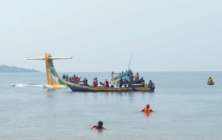 Vụ tai nạn m&aacute;y bay khiến &iacute;t nhất 19 người thiệt mạng. Ảnh: Reuters