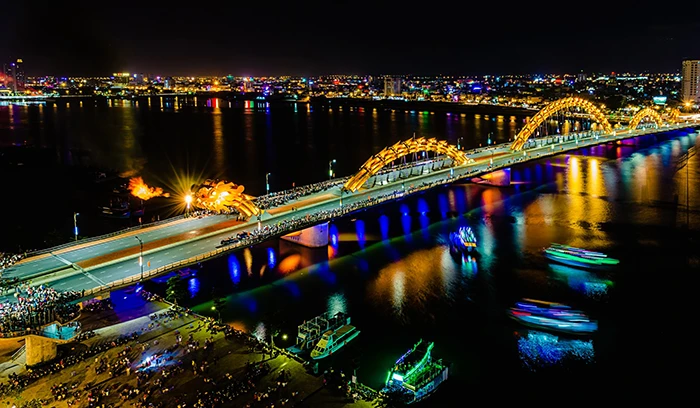 Cầu Rồng (Đ&agrave; Nẵng) sử dụng hệ thống đ&egrave;n LED th&ocirc;ng minh của Signify