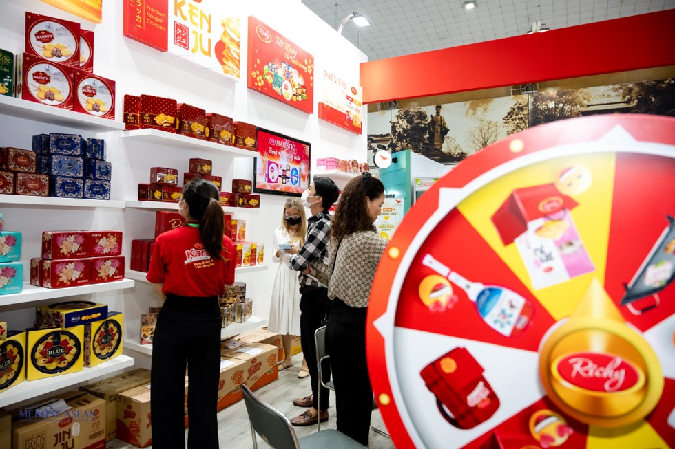 G&oacute;p mặt tại triển l&atilde;m c&oacute; nhiều Trang Nhà Cái 555win.com - Đăng Nhập +555k Việt Nam trong ng&agrave;nh thực phẩm như T&acirc;n Nhất Hương, Richy, DH Food, Yến s&agrave;o Kh&aacute;nh H&ograve;a, Nosafood, Saita, Tr&agrave; Ch&iacute;nh Sơn, Bột Mỳ Uni-President&hellip; B&ecirc;n cạnh đ&oacute; l&agrave; c&aacute;c thương hiệu trong ng&agrave;nh đ&oacute;ng g&oacute;i bao b&igrave; như: VMS, Technomaking, Ấn Hồng, Thuận Th&agrave;nh, Bao b&igrave; cao cấp VN&hellip;