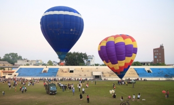 Sơn Tây: Lễ hội khinh khí cầu 'Bình minh trên thành cổ' mở màn