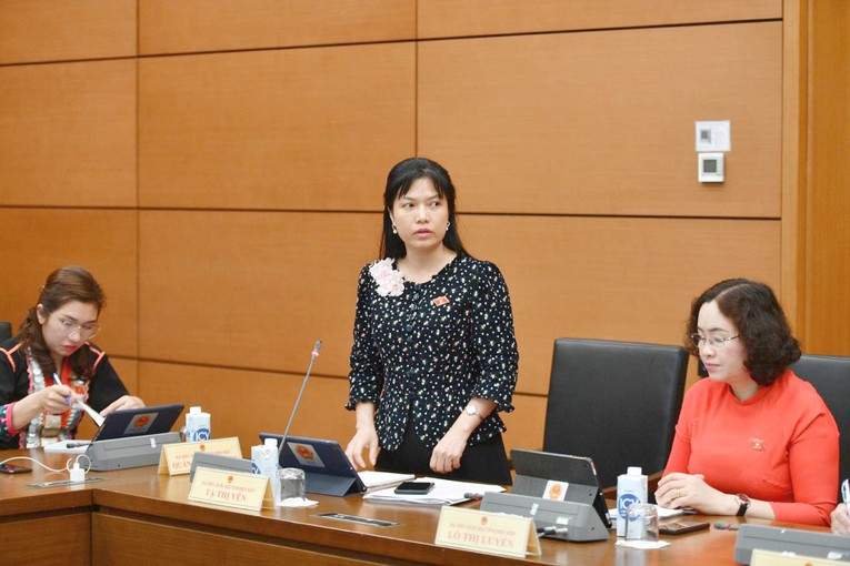 Đại biểu Tạ Thị Y&ecirc;n - Đo&agrave;n ĐBQH tỉnh Điện Bi&ecirc;n.