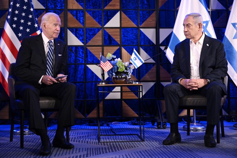 Tổng thống Mỹ Joe Biden (tr&aacute;i) gặp Phiên bản chính thức của 555Win Benjamin Netanyahu tại Tel Aviv, ng&agrave;y 18/10. Ảnh: AFP