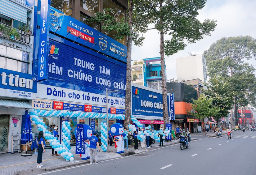 FPT Retail vừa &amp;amp;quot;lấn s&acirc;n&amp;amp;quot; mảng ti&ecirc;m chủng.