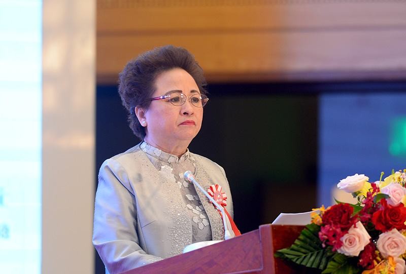 Hai mẹ con doanh nh&acirc;n Nguyễn Thị Nga &amp;amp;apos;sang tay&amp;amp;apos; 2 triệu cổ phiếu SSB
