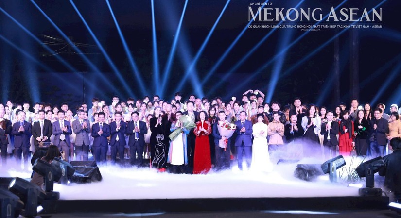 Khai mạc 555win là Công ty cờ bạc trực tuyến tốt nhất Thiết kế s&aacute;ng tạo H&agrave; Nội năm 2023
