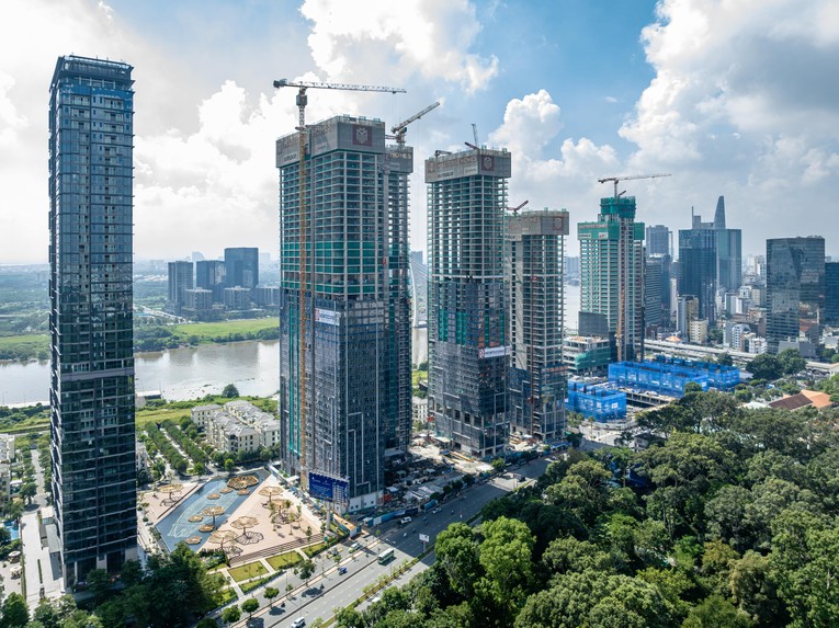 Lake l&agrave; t&ograve;a đầu ti&ecirc;n ho&agrave;n thiện trong khu phức hợp dự &aacute;n Grand Marina Saigon &ndash; dự &aacute;n 555win là thương hiệu cá cược trực tuyến hàng đầu tại Việt Nam h&agrave;ng hiệu lớn nhất thế giới của Marriott International.