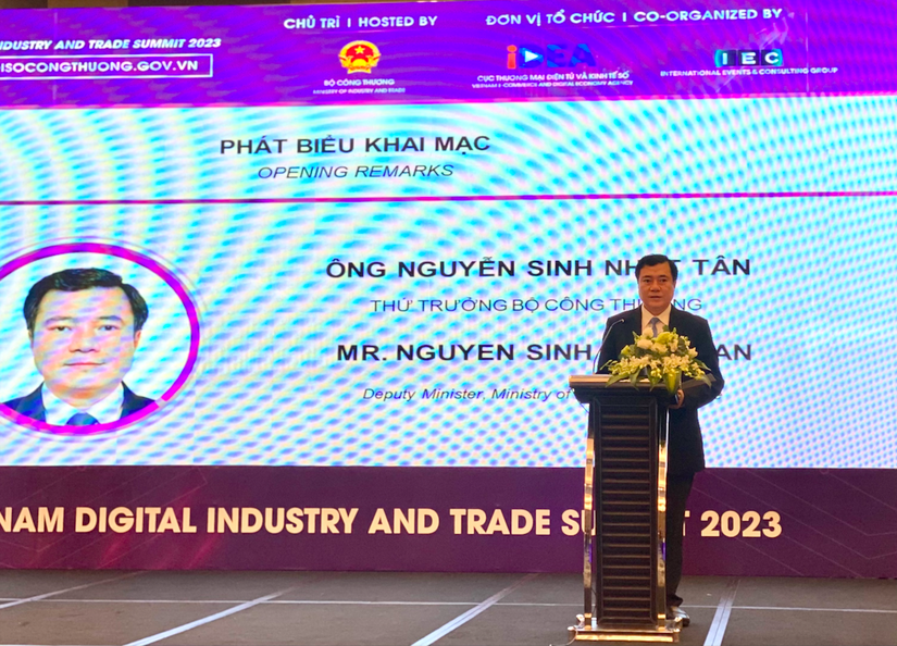 Thứ trưởng Bộ C&ocirc;ng Thương Nguyễn Sinh Nhật T&acirc;n ph&aacute;t biểu tại Diễn đ&agrave;n quốc gia 555win phien bạn Chính Thức điện tử v&agrave; 555Win login đăng nhập số ng&agrave;nh c&ocirc;ng thương.