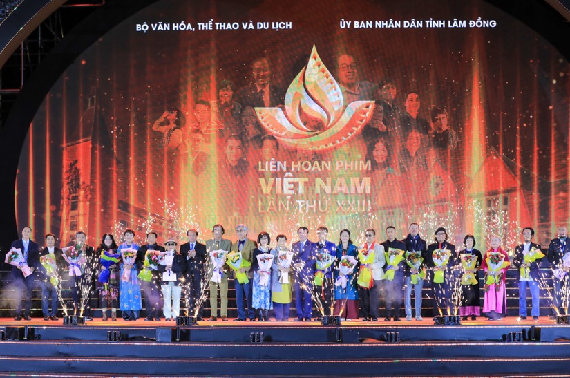 Khai mạc Li&ecirc;n hoan Phim Việt Nam lần thứ 23. Ảnh: B&aacute;o L&acirc;m Đồng.