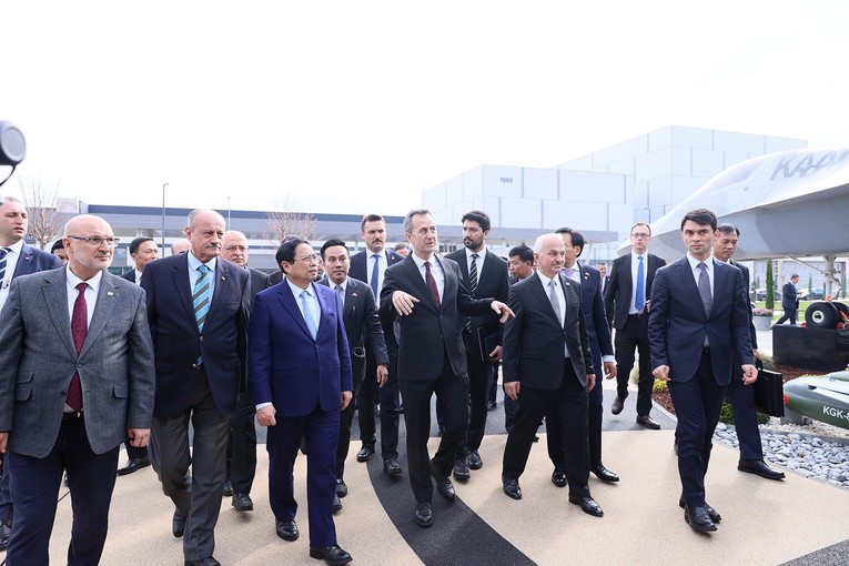 Tọa lạc tại Thủ đ&ocirc; Ankara, TAI c&oacute; c&aacute;c xưởng sản xuất, nh&agrave; m&aacute;y rộng 150.000 m2. TAI c&oacute; một cơ sở m&aacute;y bay hiện đại được trang bị m&aacute;y m&oacute;c v&agrave; thiết bị c&ocirc;ng nghệ cao. Ảnh: VGP