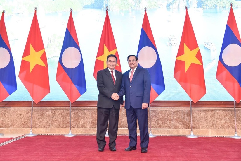 Việt - L&agrave;o th&uacute;c đẩy c&aacute;c dự &aacute;n hạ tầng kết nối