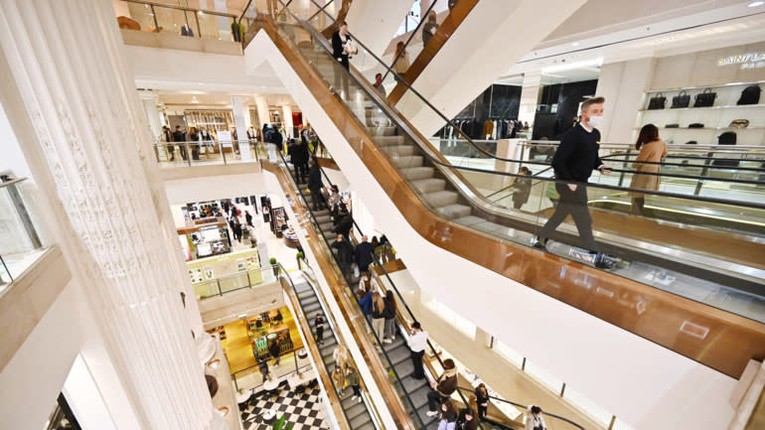 Chuỗi cửa h&agrave;ng b&aacute;ch h&oacute;a cao cấp Selfridges Group sở hữu 25 địa điểm tr&ecirc;n to&agrave;n thế giới. Ảnh: AFP