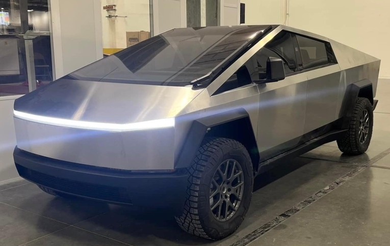 Vị thế thống trị của Tesla tại thị trường xe điện Mỹ bị đe dọa ảnh 1