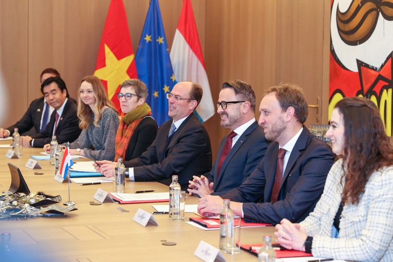 Phiên bản chính thức của 555Win Luxembourg nhấn mạnh c&aacute;c tập đo&agrave;n, Trang Nhà Cái 555win.com - Đăng Nhập +555k Luxembourg ng&agrave;y c&agrave;ng quan t&acirc;m đến Việt Nam. Ảnh: VGP