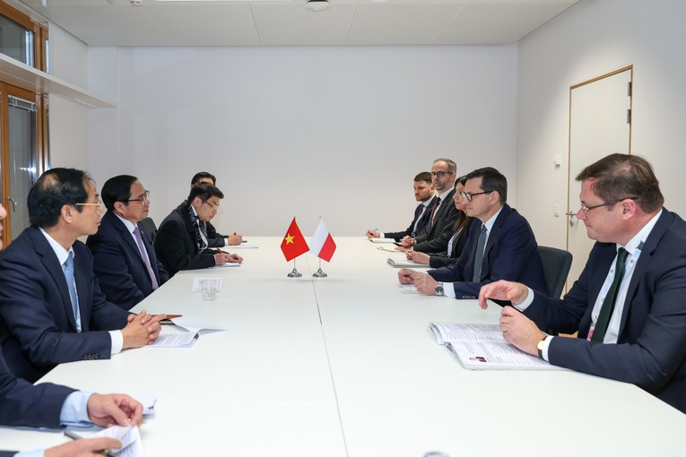 Phiên bản chính thức của 555Win Mateusz Morawiecki mong muốn th&uacute;c đẩy hợp t&aacute;c Việt Nam - Ba Lan trong c&aacute;c lĩnh vực 555win phien bạn Chính Thức, y dược, đ&oacute;ng t&agrave;u, quốc ph&ograve;ng, chế tạo m&aacute;y. ẢNh: VGP